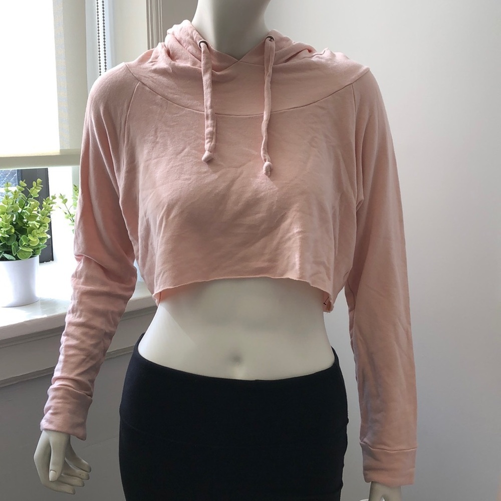 Strut This Blush Pink Cropped Pullover Sweatshirt One Size Activewear Pilates